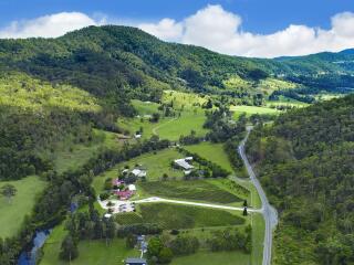 Canungra Valley Vineyards