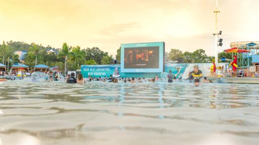 Wet'n'Wild Giant Wave Pool