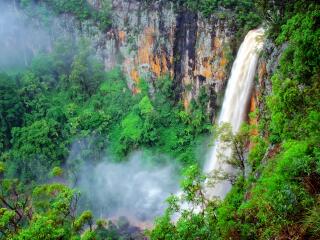 Purling Brook Falls