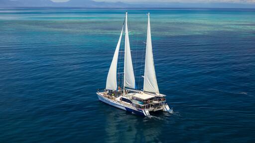 Ocean Spirit Michaelmas Cay Cruise