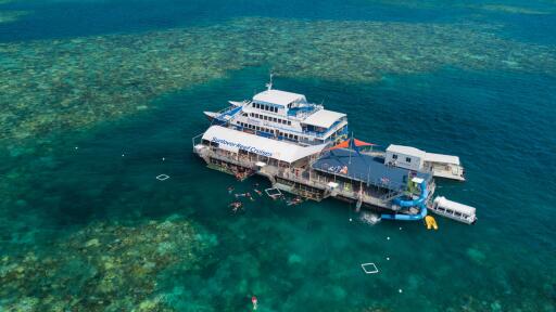 Outer Great Barrier Reef Cruise - Moore Reef