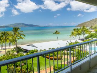 1 Bedroom Sea View Balcony