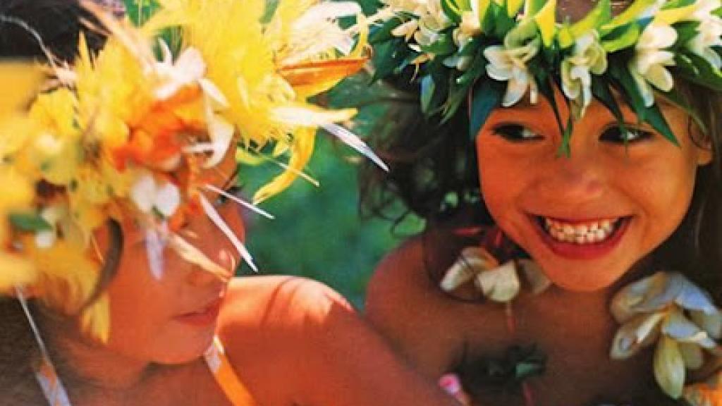 Cruise - Hawaiin Little Girls[HD]