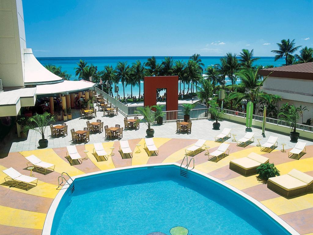 Aston Waikiki Beach Hotel Accommodation Pool