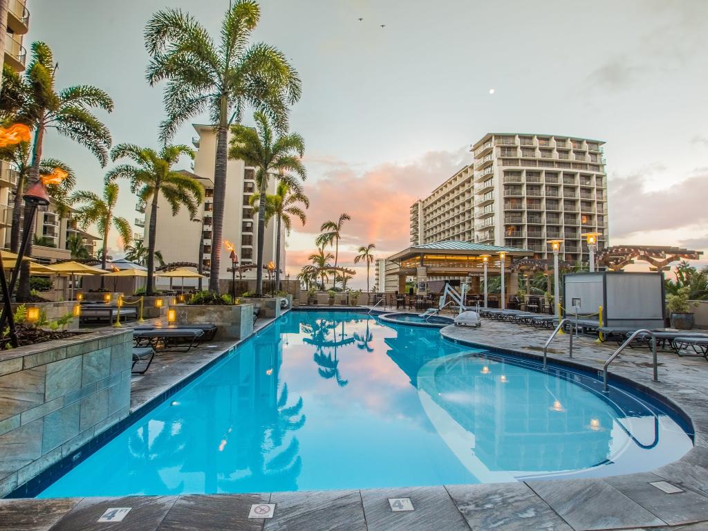 Embassy Suites Hotel Waikiki Beach Walk Accommodation