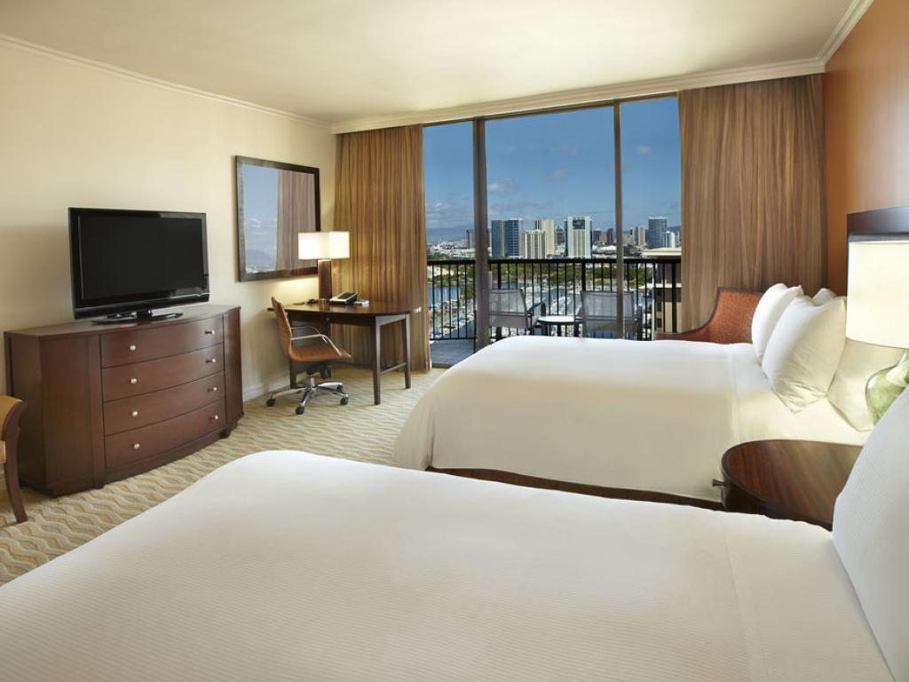 My Base Guide - Relax & Recharge at the Hilton Hawaiian Village Waikiki  Beach Resort