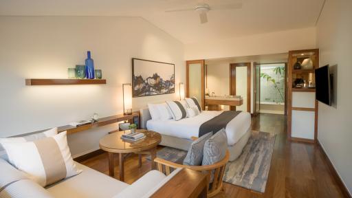 Retreat Courtyard Room