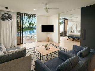 1 Bedroom Suite Pool Access