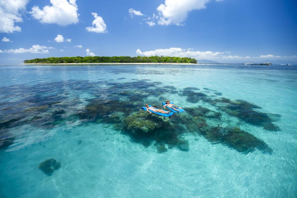 Queensland Island Diving Resorts