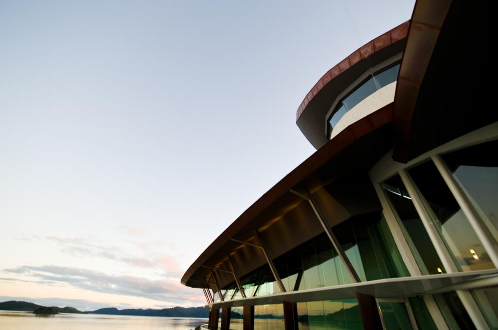 hamilton island yacht club dining