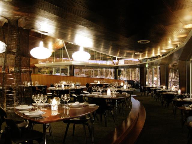 Hamilton Island Dining Facilities Photo Gallery General Romanos Mariners Restaurant Hamilton Island Yacht Club Exterior Yatch