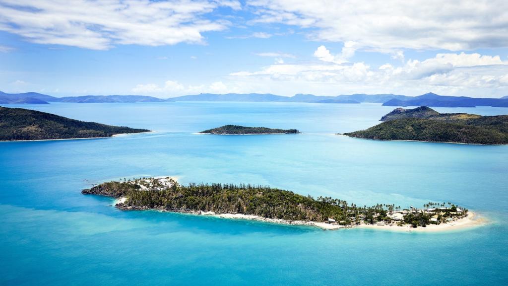 Twin Island Escape - Daydream Island Aerial View
