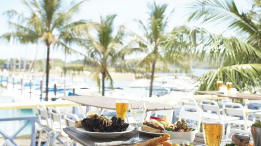 Twin Island Escape - Marina Tavern at Hamilton Island