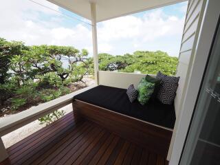 2 Bedroom Beachfront Unit (Newly Refurbished)