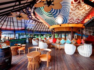 Coral Bar & Lounge