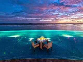Sunset Pool Cafe