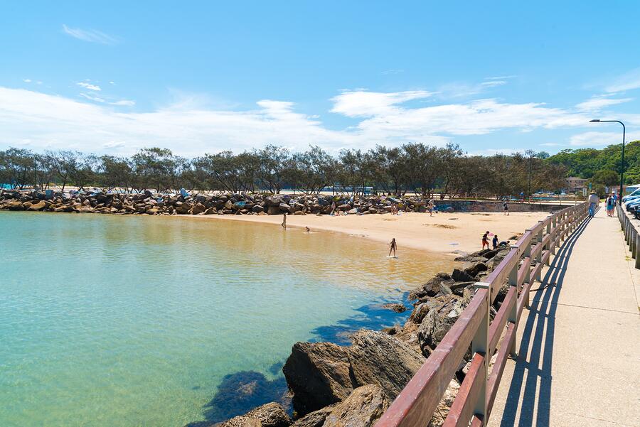 The Vee Wall - Nambucca Heads