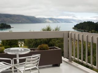 Superior Lakeview Room