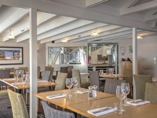 Peaks Restaurant & Bar
