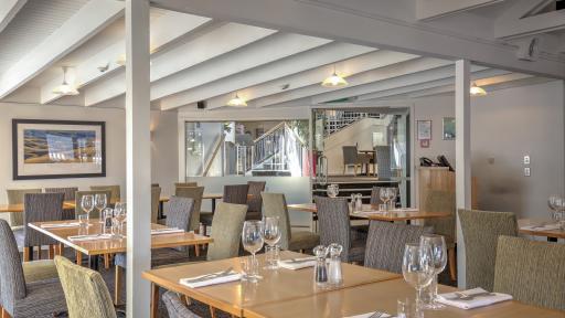 Peaks Restaurant & Bar