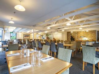 Peaks Restaurant & Bar