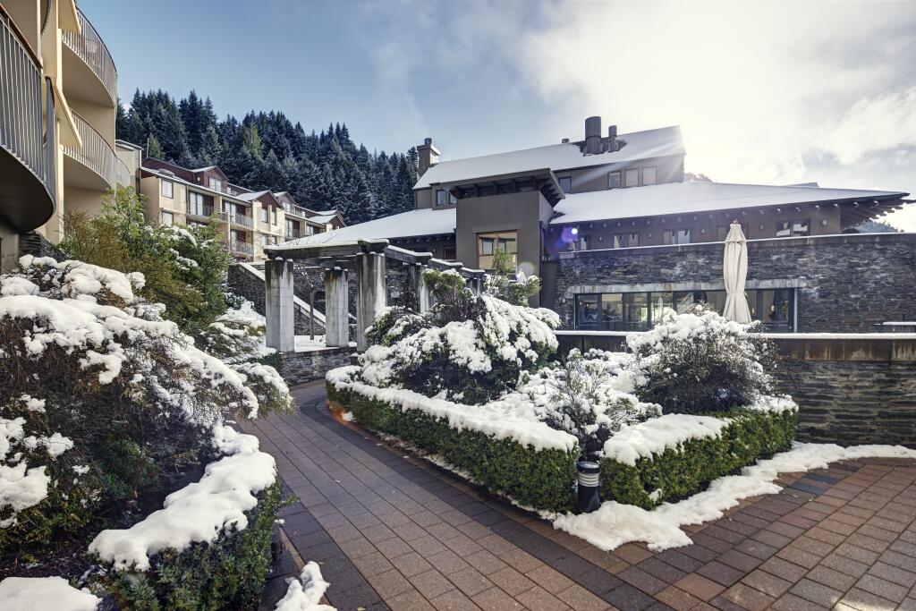 Heritage Queenstown, In Queenstown Snow