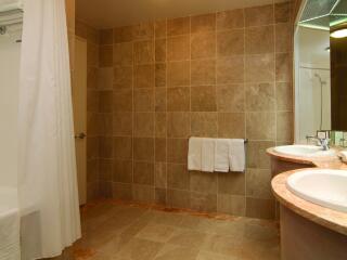 Junior Suite Bathroom