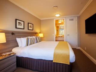 2 Bedroom Courtyard - Bedroom