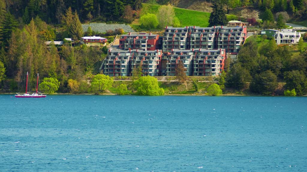 Oaks Queenstown Shores Resort Packages