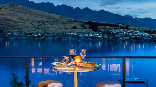 Restaurant Balcony