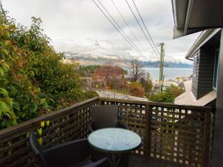 King Twin Guestroom View