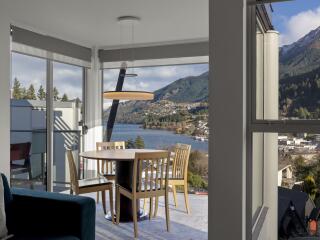1 Bedroom Suite Lake View