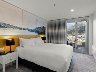1 Bedroom Suite Lake View