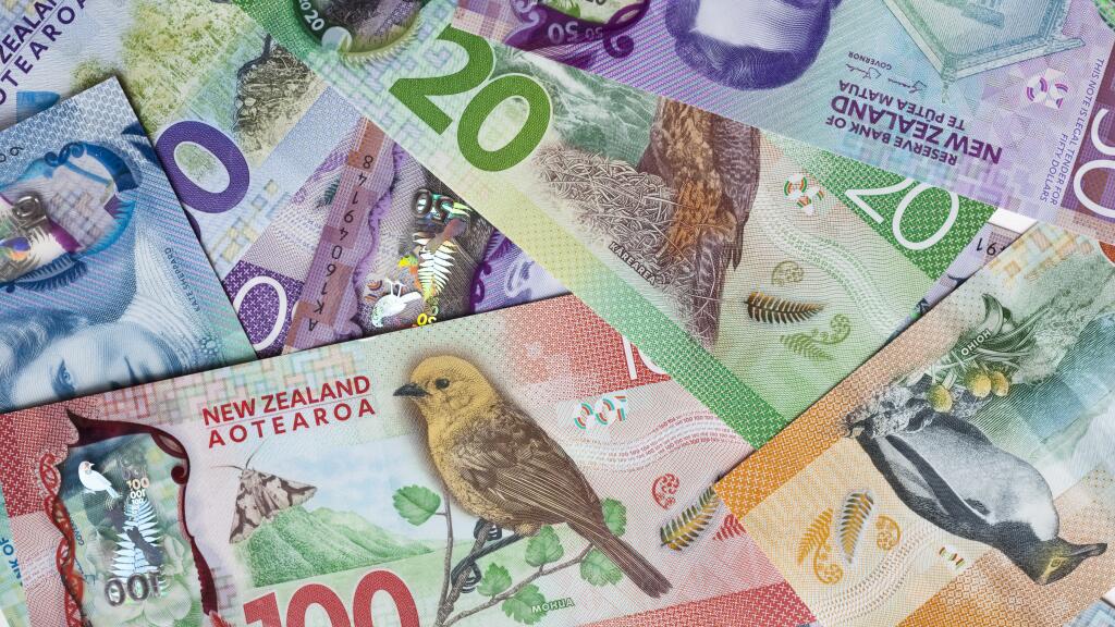 10000 php to nzd