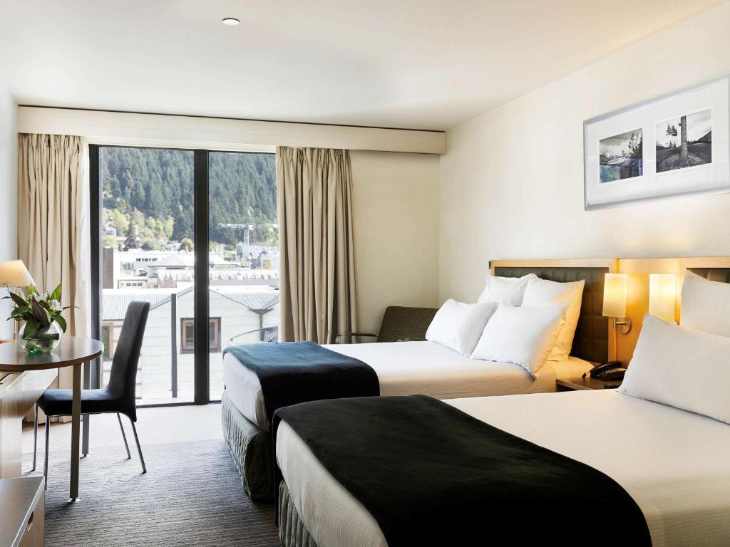 Novotel Queenstown Lakeside, Queenstown hotel, New Zealand