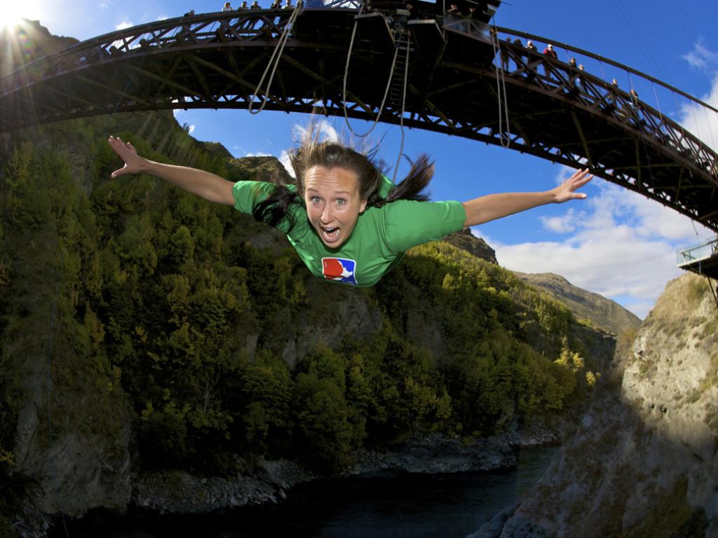 Kawarau Bridge Bungy, Bungy Jump in Queenstown