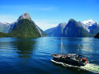 Milford Overnight Cruise