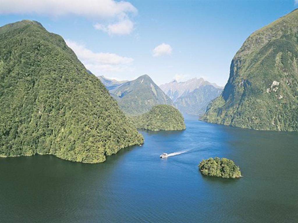 Doubtful Sound Wilderness Cruise Cruises in New Zealand