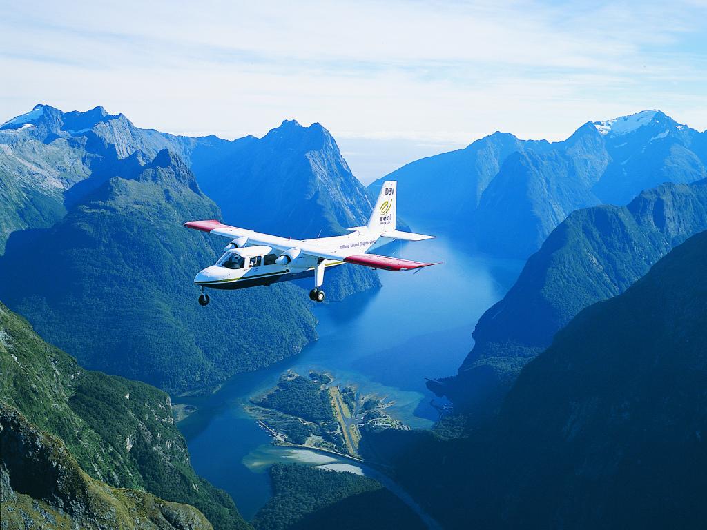 milford sound air tours