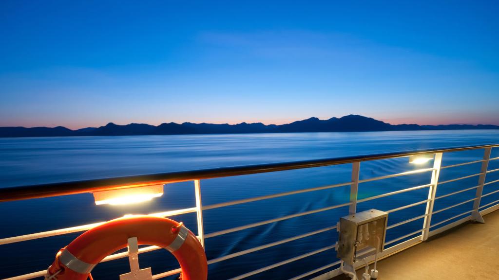 Hero Banner - Cruise Ship