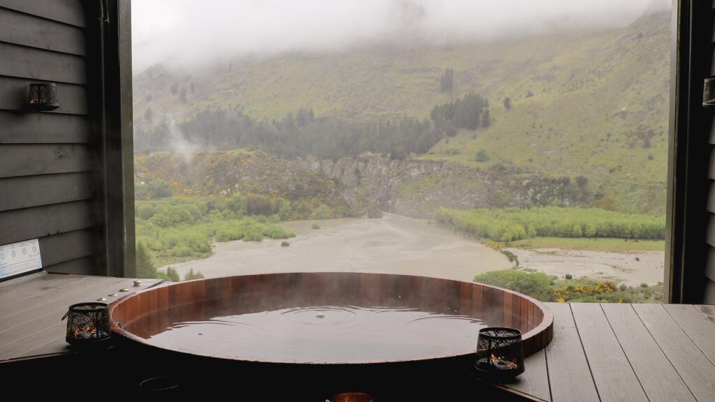 Queenstown Hot Tub