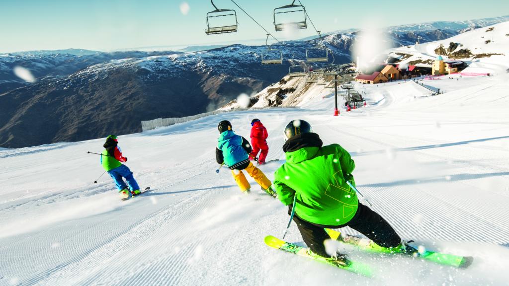 Trik Menghemat Uang Untuk Liburan Ski di Selandia Baru