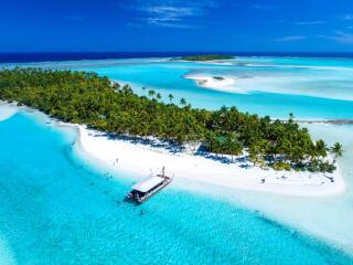 The Ultimate Guide to the Cook Islands For Couples & Families