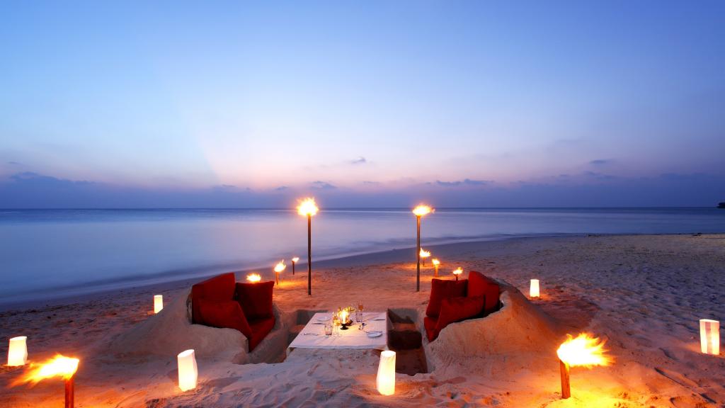 Soft Sand Dining