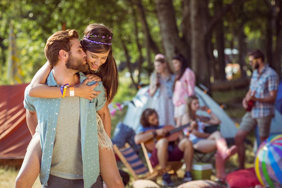 Blog - Generic - Couple Festival