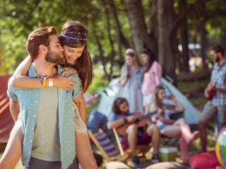 Blog - Generic - Couple Festival