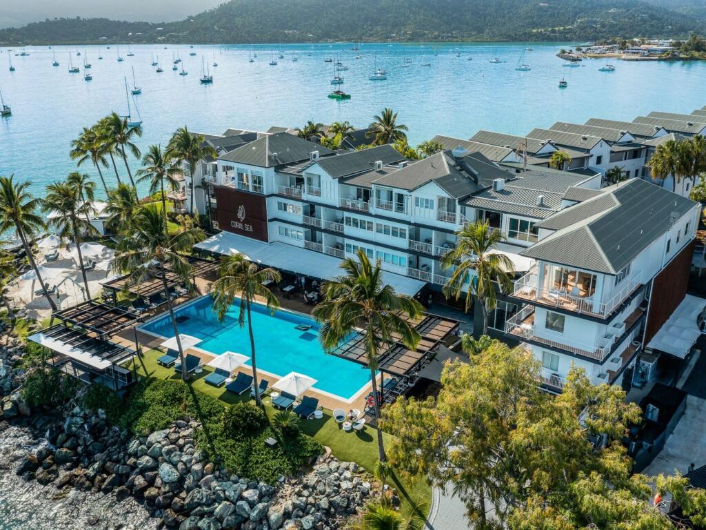 Beautiful Airlie Beach, Whitsundays Escape