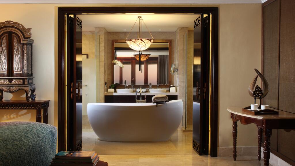 2 Bedroom Ocean View Suite