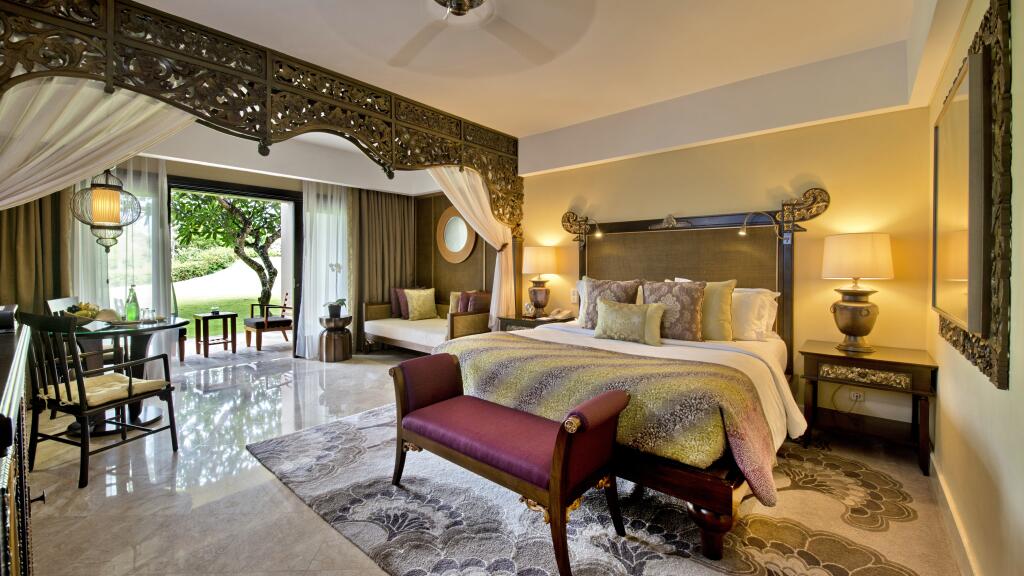 2 Bedroom Resort View Room
