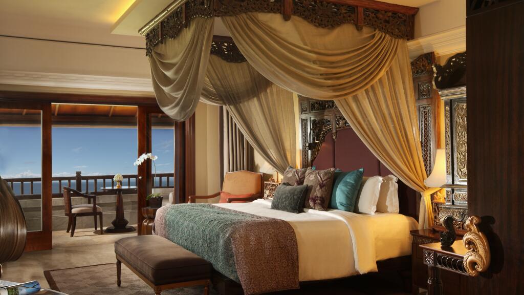 Ocean View Suite